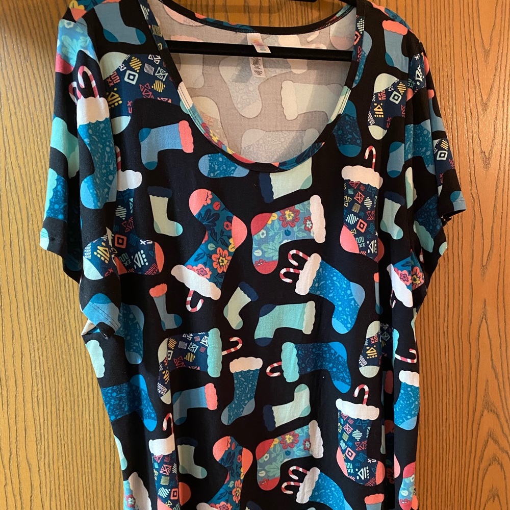 3xl like new holiday Lularoe Classic t